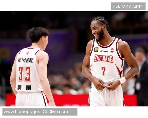 2020年CBA精彩对决浙江队与上海队的巅峰对抗回顾 2020年CBA精彩对决浙江队与上海队的巅峰对抗回顾